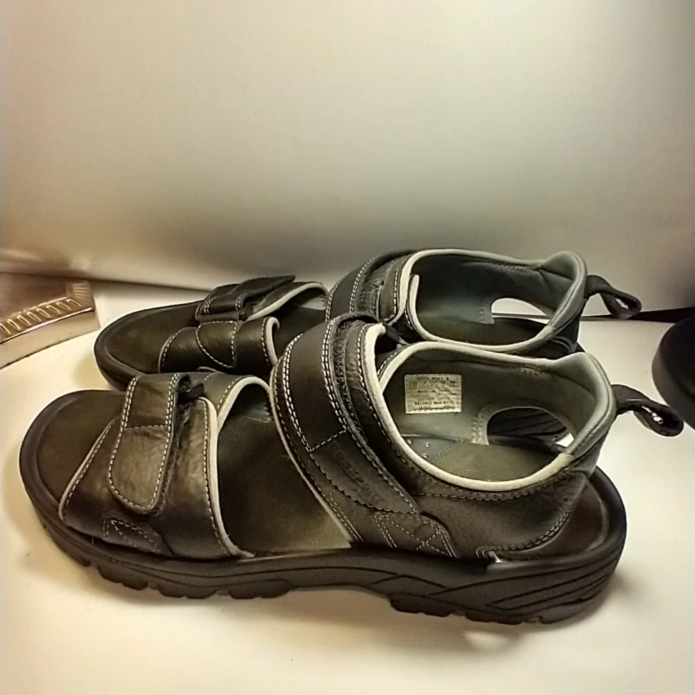 Rockport XCS Black Adjustable Sandals Men's sz 13M.